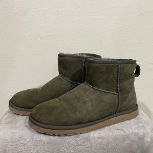 UGGS- classic mini boot. Size 9. Color Moss Green. Gently loved.